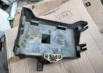 LAND ROVER FREELANDER I PODSTAWA UCHWYT AKUMULATORA