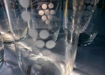 Szklanki PRL grawerowane