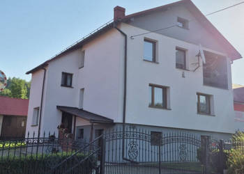 Sprzedam dom z zabudowaniami godpodarczymi