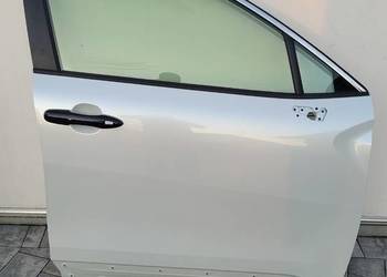 DRZWI PRAWE PRZÓD TOYOTA COROLLA CROSS 2023, KOD KOLORU 089 WHITE PEAR