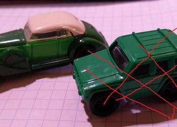 Cabriolet Samochodzik zielony ruchome koła 1993 PRL kinder niespodzianka