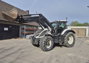 ciągnik rolniczy valtra T174