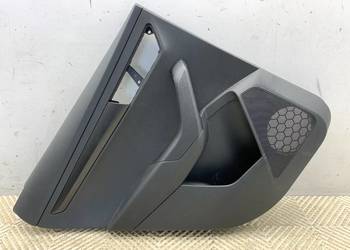 BOCZEK DRZWI PRAWY TYŁ SKODA KAROQ SUV TAPICERKA