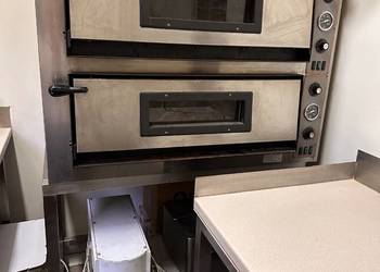Piec do pizzy MEC ML 44 ze stołem i mieszalnikiem do ciasta