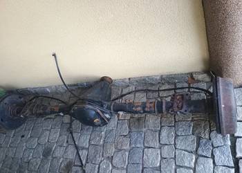 Mercedes kaczka 310 most