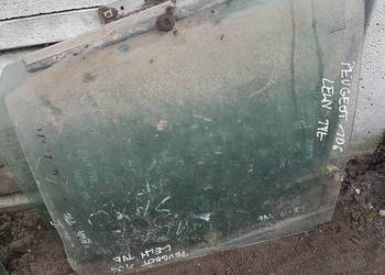 PEUGEOT 106 SZYBA LEWA TYL LEWA TYLNA DRZWI