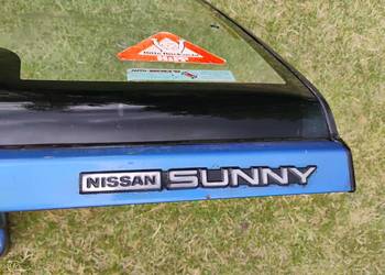 DATSUN Klapa tył/SZYBA Nissan SUNNY B11 Coupe DATSUN. BDB. Kompletna.