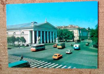 LENINGRAD / PETERSBURG - MIASTO W DELCIE NEWY