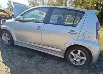 Daihatsu Siron 1,3 benzyna