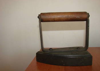 stare stalowe żelazko, sygnowane