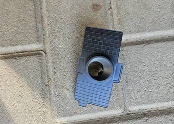 VOLVO XC90 II KOSZYK UCHWYT CZUJNIKA PDC LEWY TYŁ 31353399