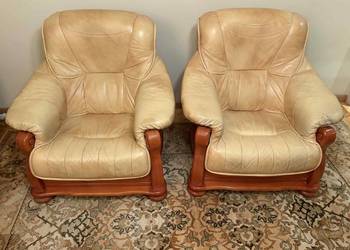 Komplet wypoczynkowy, dwa fotele skórzane, dwa drewniane fotele, skóra