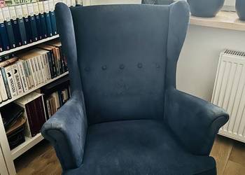Fotel Granatowy Ikea STRANDMON Uszak