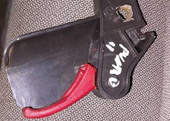 Rączka uchwyt cięgno otwierania maski fiat punto II , 2