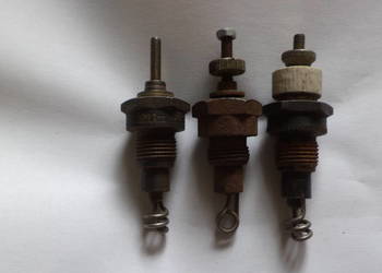 Ursus C328 c330 Star 28  świeca żarowa typ ISKRA SM1 1,7V zestaw 3szt z PRL
