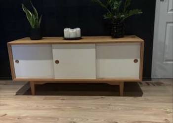 Komoda pod Tv