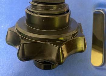 Śruba mocująca koło zapasowe mocowanie Audi VW Skoda Seat