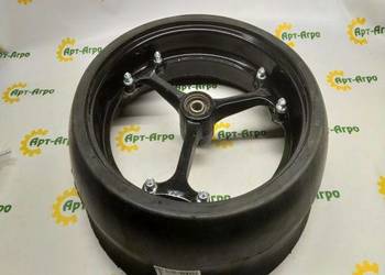 AA98187 Zestaw kółek rolkowych 4,5" x 16" z tarczą szprychową John Deere (a