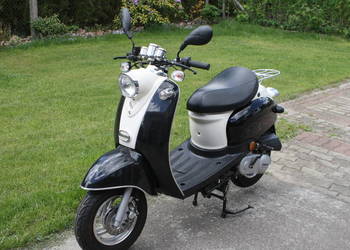 Skuter Yiying YY50QT-15 50ccm Jak klasyczna Vespa  245 km