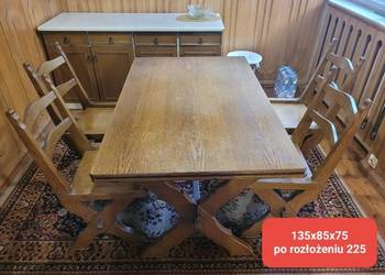Na sprzedaż zestaw: 
stół + 6 krzeseł.  
Szwarzedzka fabryka mebli. 
400zl