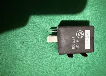 Przekaźnik kierunkowskazów  e28 e23 e24