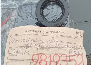 USZCZELNIACZ WAŁKA SPRZĘGŁOWEGO DO SAMOCHODU KRAZ (SIMERING)