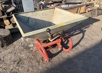 Rozsiewacz nawozu Rauch Komet 450