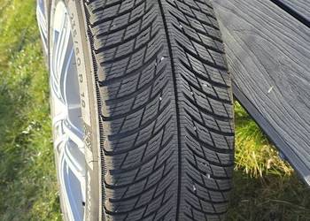 Alufelgi do volvo  z oponami. Zimowymi