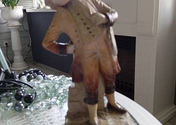 Stara ceramiczna figurka