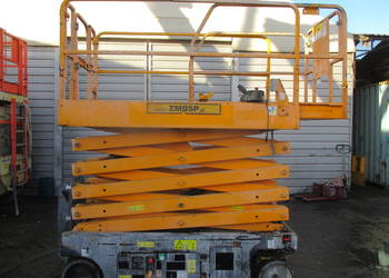 Podnośnik nożycowy 12 m Genie GS3246 UDT