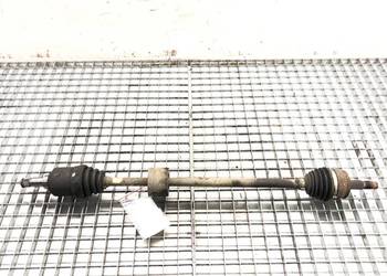 PÓŁOŚ PRAWY PRZÓD FIAT GRANDE PUNTO 1.2 65KM PRZEGUB