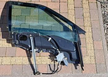 Podnośnik szyby elektryczny ramka szyba przednia prawa Audi 80 B4