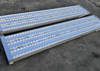 Najazdy aluminiowe 12 ton 2000x450x90mm mocowanie dolne Altec Metalmec