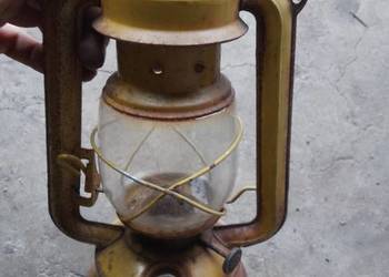 Lampa naftowa zabytkowa