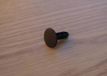 Spinka osłony przedniego dolnego słupka czarn Rover 75 MG ZT