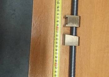 Śruba i nakrętka do tokarki TUE40