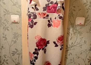 Sprzedam elegancką sukienkę rozmiar 38/40