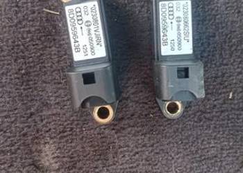 Czujnik Uderzenia Bocznego 8D0 959 643 B Audi A4 B5 FL (a-15)(2szt)