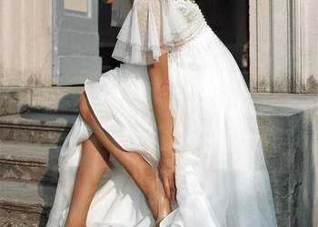 suknia ślubna linia-A perełki guziczki 36 38, 40, 42, 44, 46