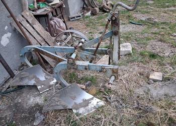 Sprzedam pług 2 skibowy i grabarkę do siana
