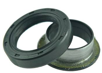 Uszczelniacz kasetowy 35 x 58 x 13/17 mm / Kubota L185 / L235 / L245 / L27…