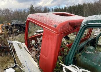 MERCEDES ACTROS mp1 MP2 MP3 poszycie KABINY słupek TYŁ narożnik Budowlanka