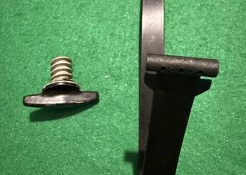 Pasek mocowanie plus śruba zamykająca narzędziownik BMW e21 e12 e23 e24 e28