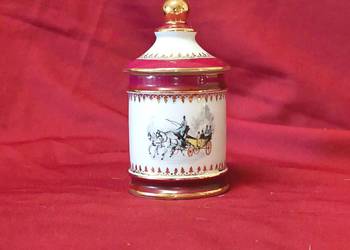 Porcelanowy pojemnik Limoges France – Courting, złocony, scena dworska