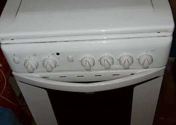 Kuchenka gazowo-elektryczne Indesit stan używana dobry