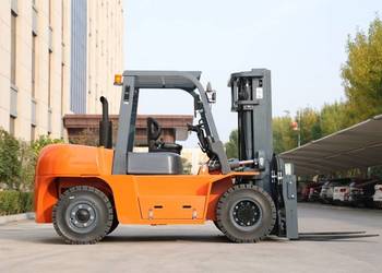 Wózek widłowy spalinowy Müller Machinery MFD 70, udźwig 7 t – nowy