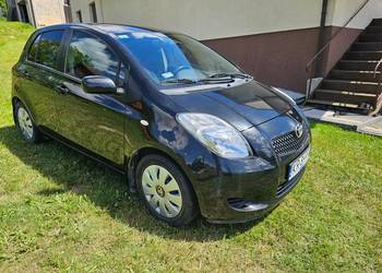 TOYOTA YARIS 1.3 87 KM 1 właściciel od 11 lat ORYGINALNY niski przebieg SCT