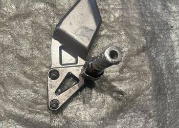 Set mocowanie lewy podnóżek Suzuki RF 600 M932