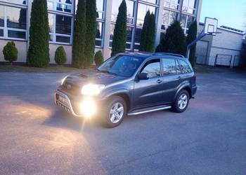Sprzedam RAV4 2.0 D