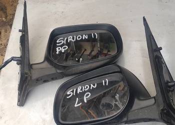 DAIHATSU SIRION II lusterko prawe   czarny X07